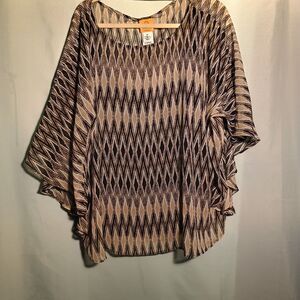 ruby rd. Black & Beige Geometric Print Blouse – Flowy Batwing Sleeve Top